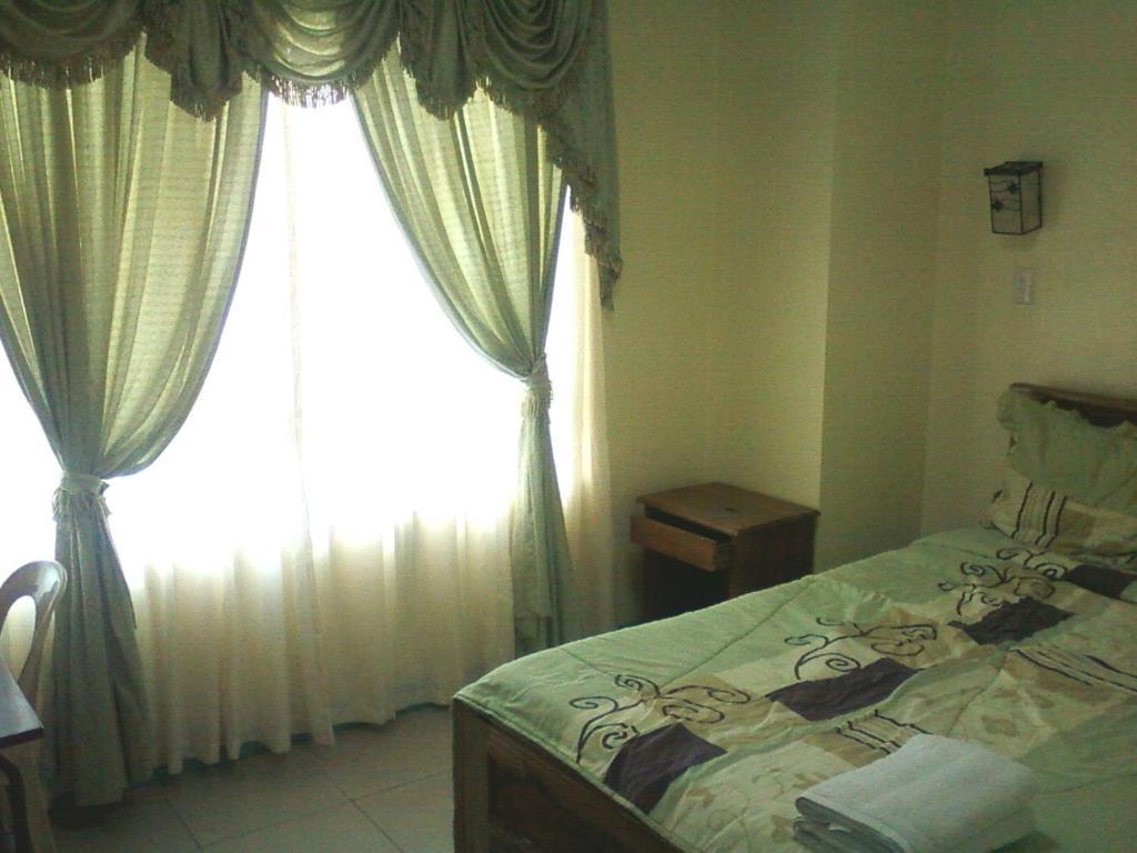 Oyo 765 Ibay Zion Hotel Baguio City Стая снимка
