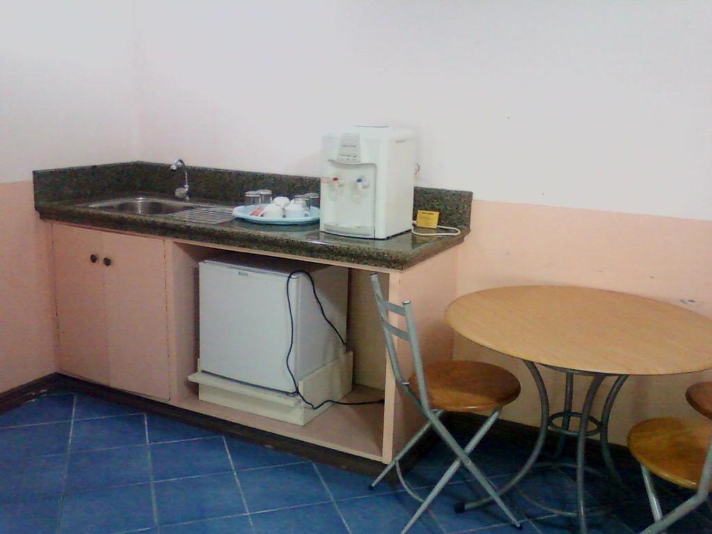Oyo 765 Ibay Zion Hotel Baguio City Стая снимка