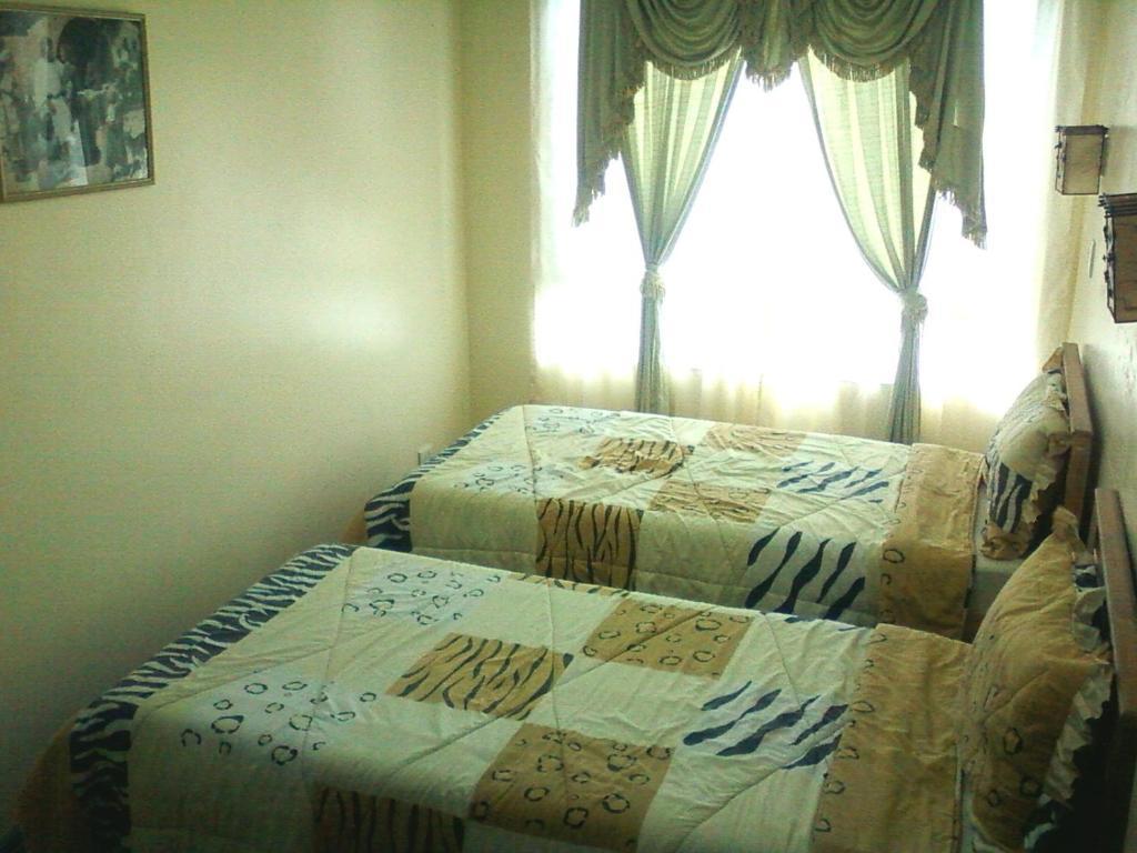 Oyo 765 Ibay Zion Hotel Baguio City Стая снимка