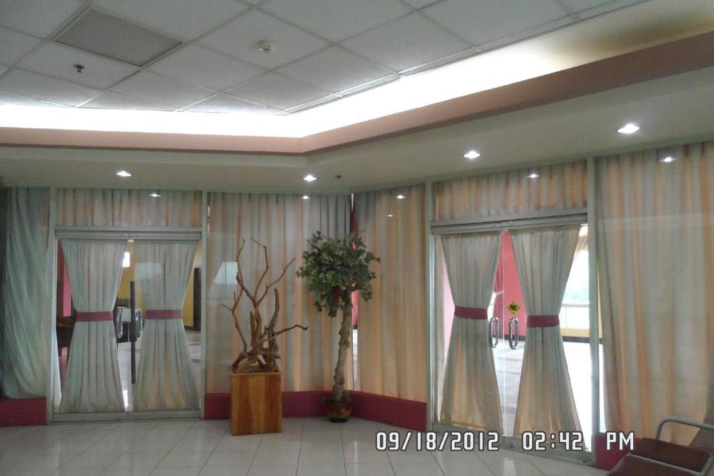 Oyo 765 Ibay Zion Hotel Baguio City Екстериор снимка